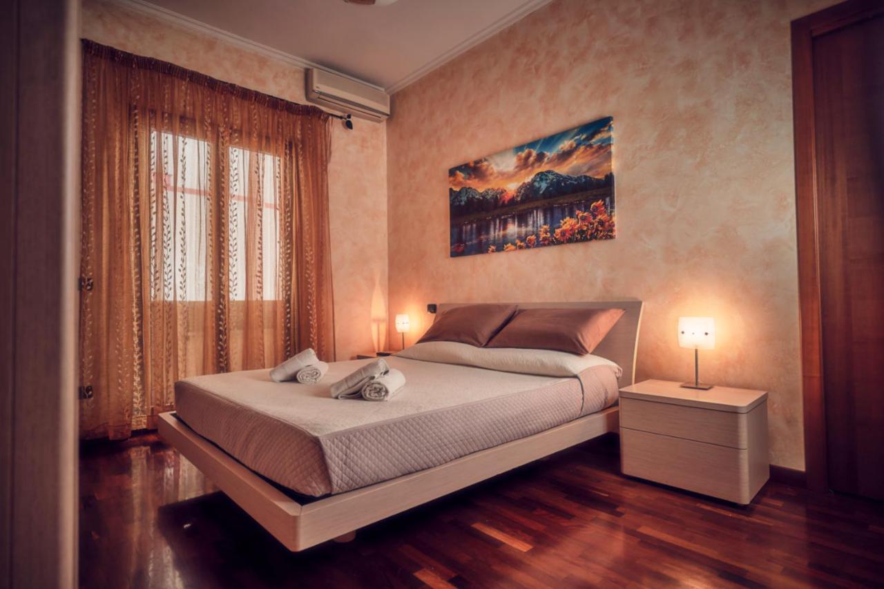 Travelershome Ciampino Suite Exteriör bild