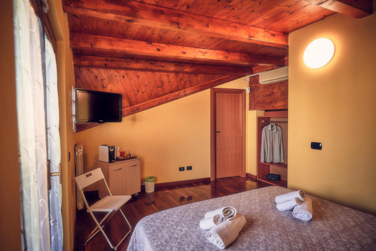 Travelershome Ciampino Suite Exteriör bild