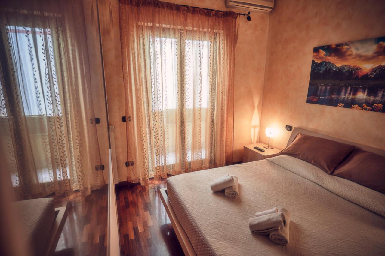 Travelershome Ciampino Suite Exteriör bild