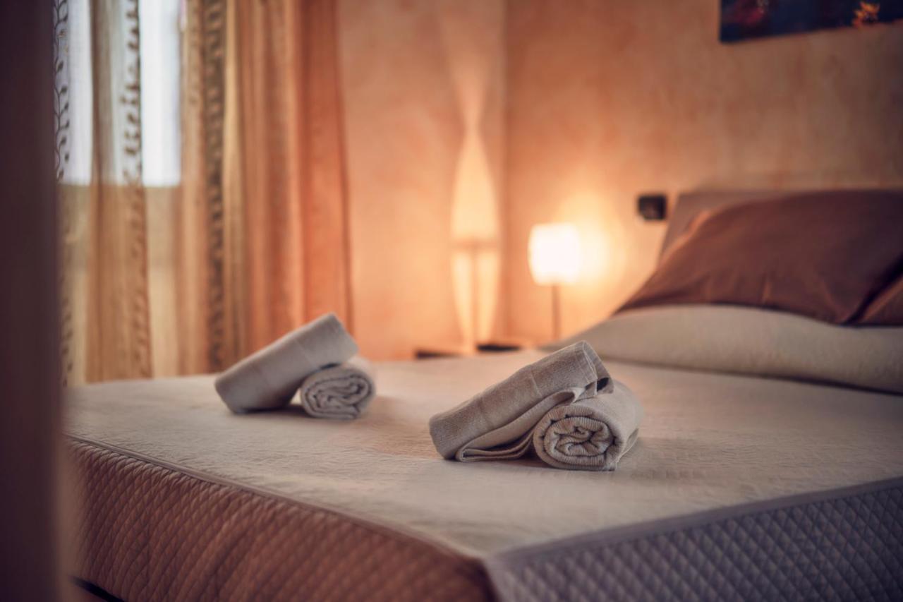 Travelershome Ciampino Suite Exteriör bild