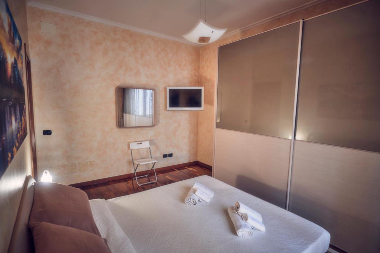 Travelershome Ciampino Suite Exteriör bild