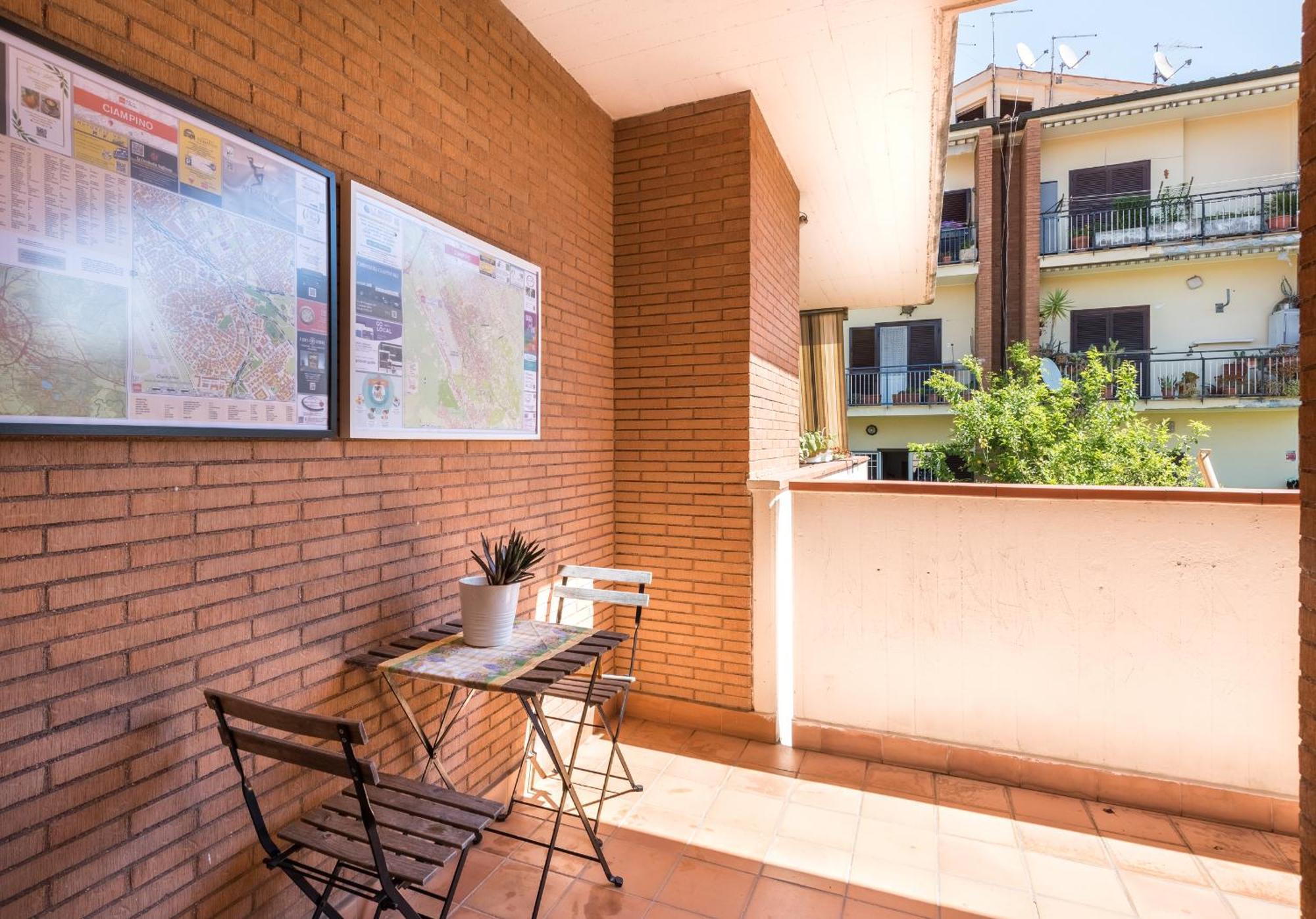 Travelershome Ciampino Suite Exteriör bild