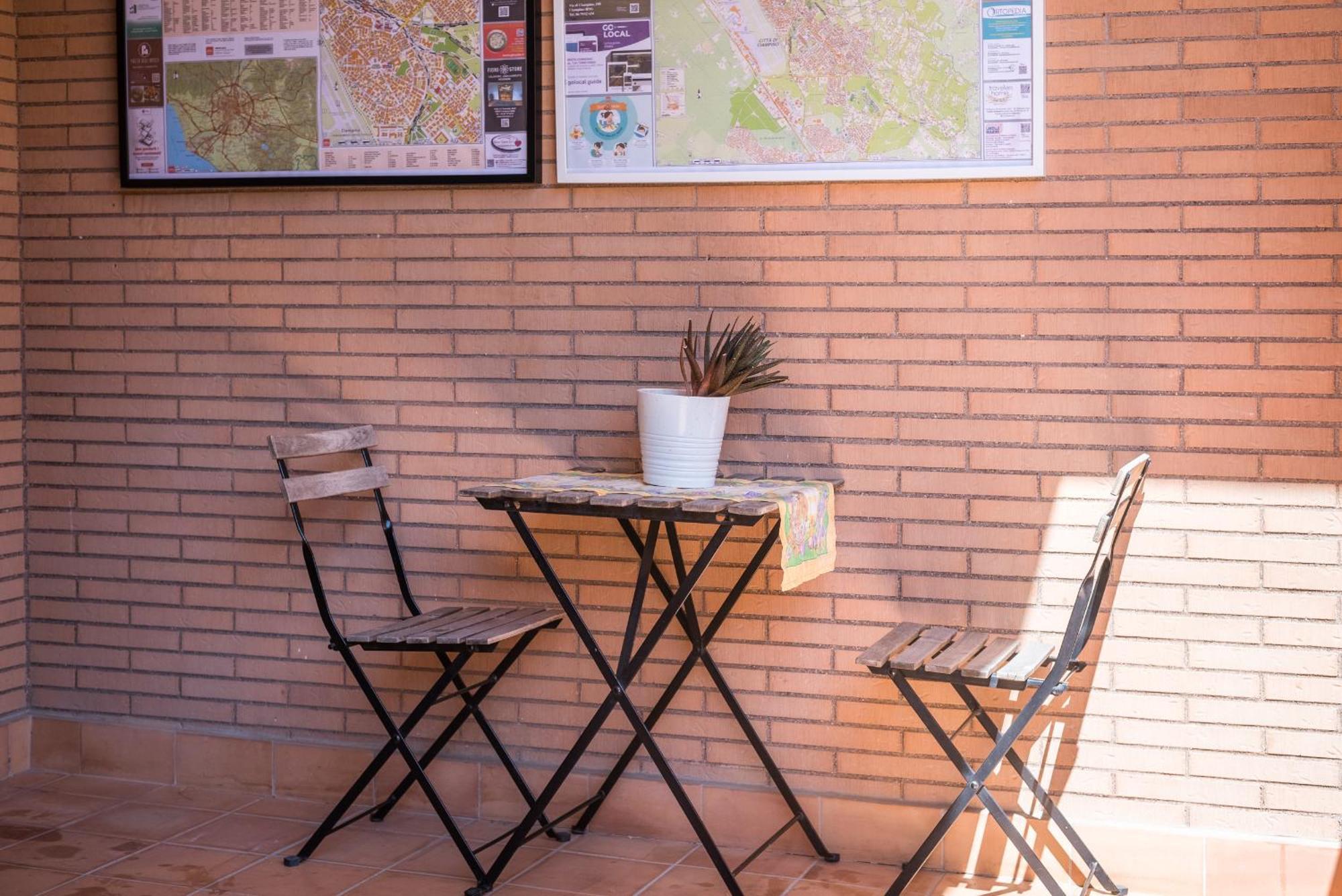 Travelershome Ciampino Suite Exteriör bild