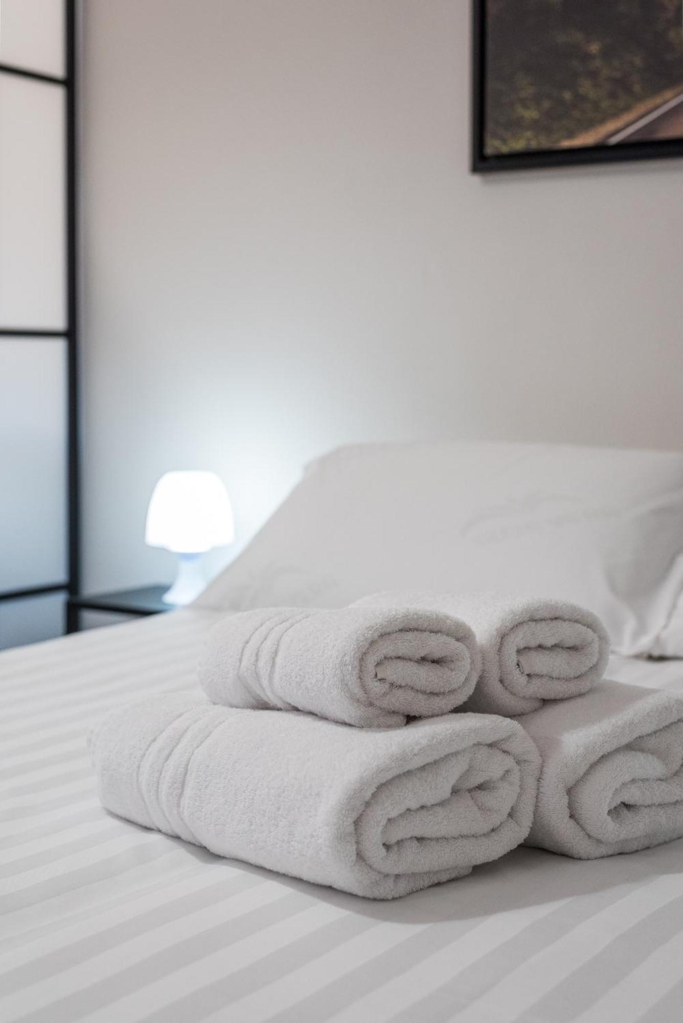 Travelershome Ciampino Suite Exteriör bild