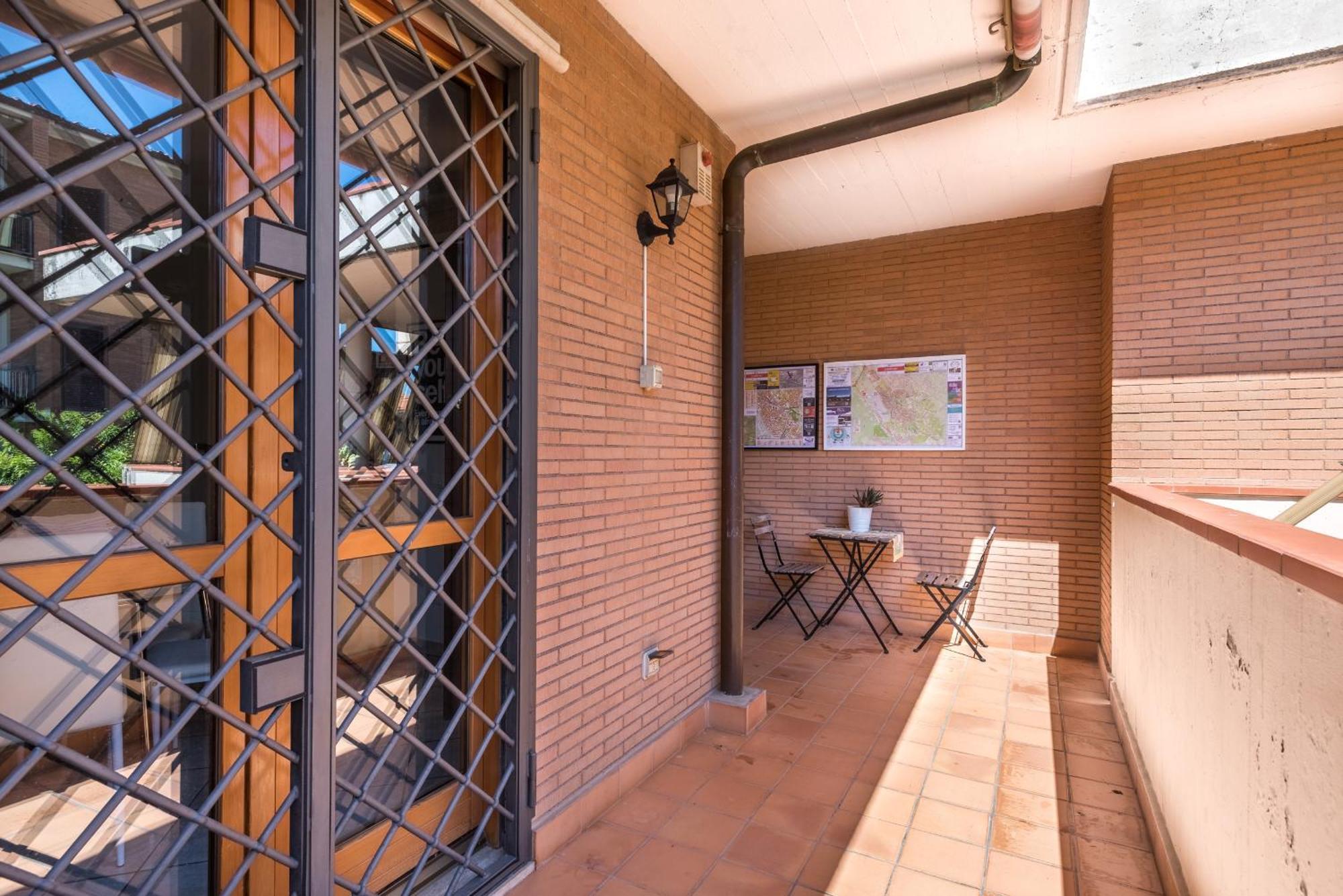 Travelershome Ciampino Suite Exteriör bild
