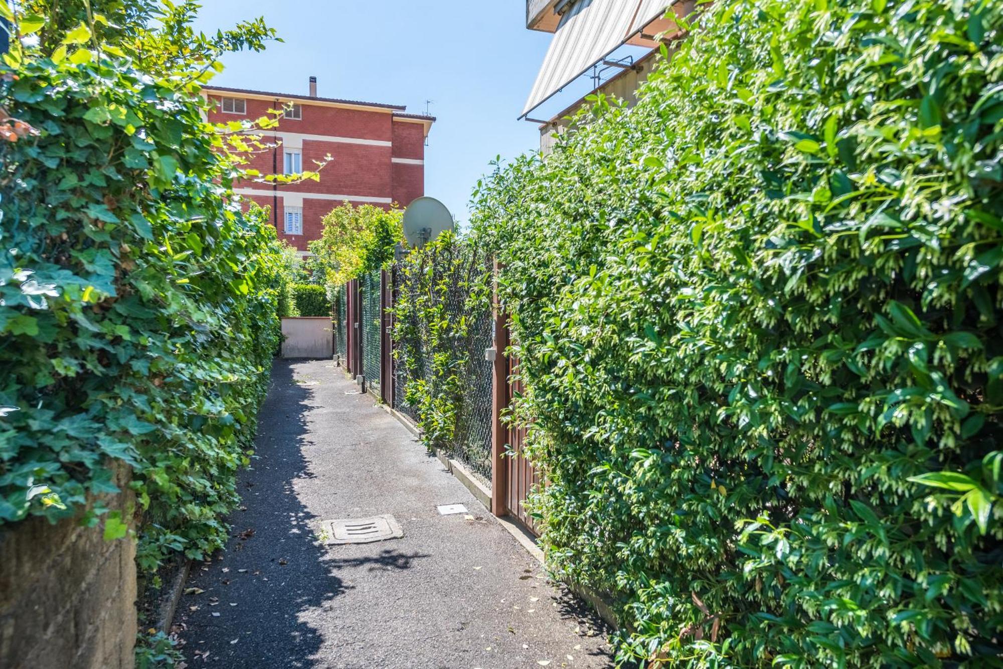 Travelershome Ciampino Suite Exteriör bild