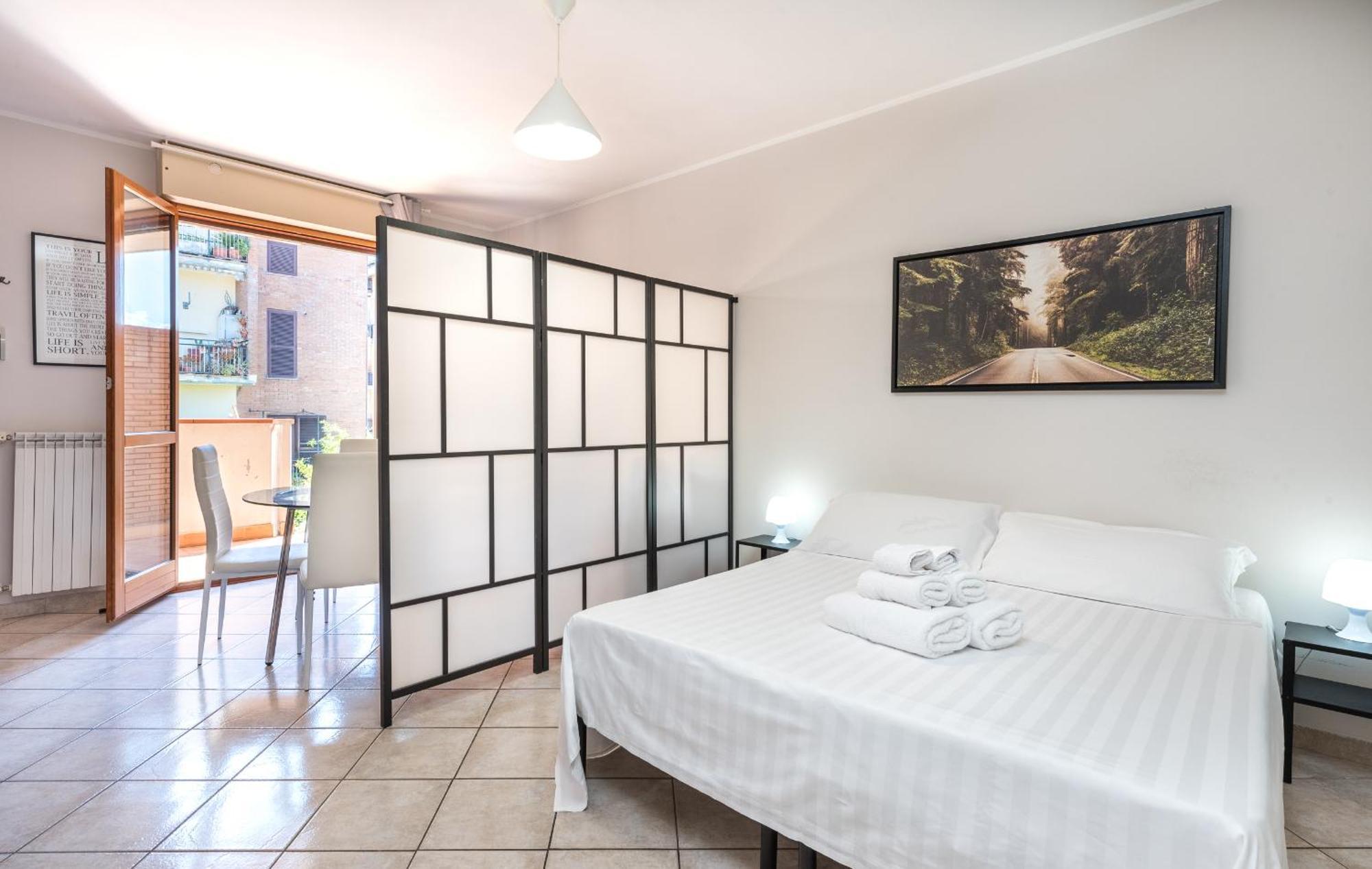 Travelershome Ciampino Suite Exteriör bild